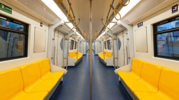 Czy jeździ dzisiaj metro? Warszawa budzi się z awarią – to musisz wiedzieć 2 lipca o poranku
